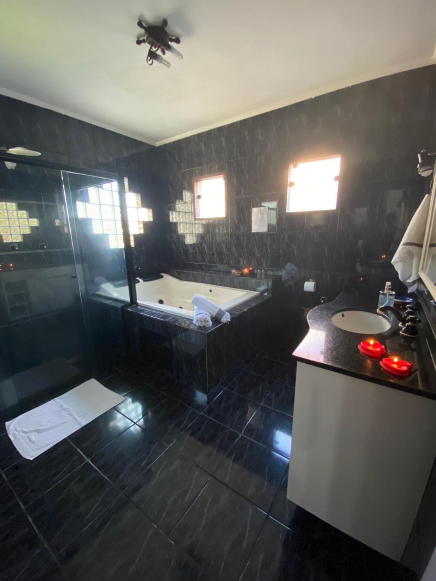 Bahan Suites Privativas - Ideal Para Casais Ubatuba Exteriör bild