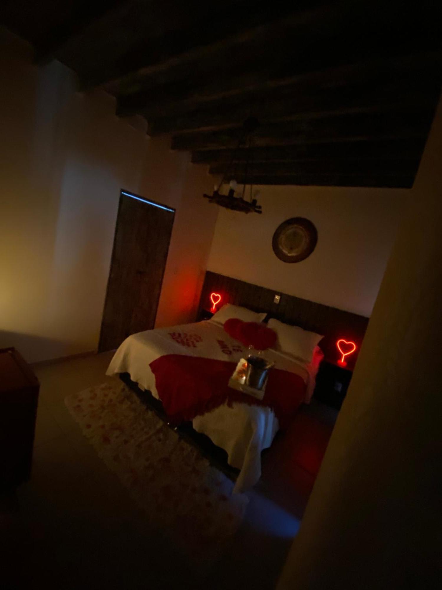 Bahan Suites Privativas - Ideal Para Casais Ubatuba Exteriör bild